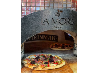 LA MORA Pizza