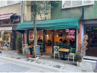 Hermanos Cafe